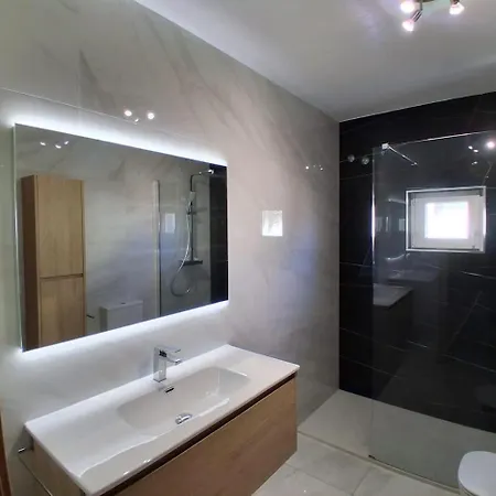 Casa Viena Vilafortuny Semesterbostad