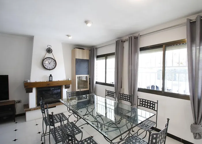 Casa Viena Vilafortuny Камбрильс